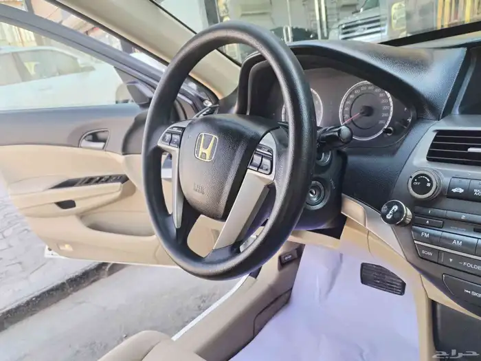 هوندا أكورد 2012 ممشى 242 الف 7