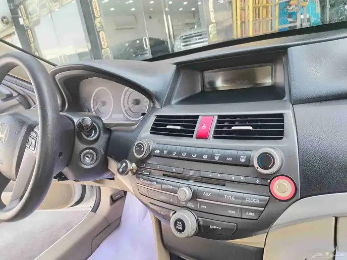 هوندا أكورد 2012 ممشى 242 الف 8