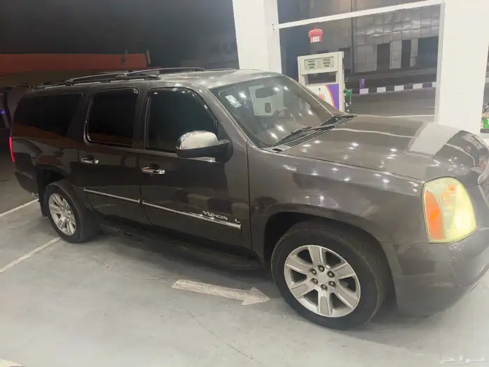 GMC Yukon model. 2011 rate 19.000 4