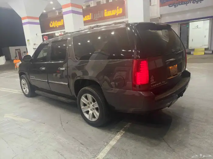 GMC Yukon model. 2011 rate 19.000 1