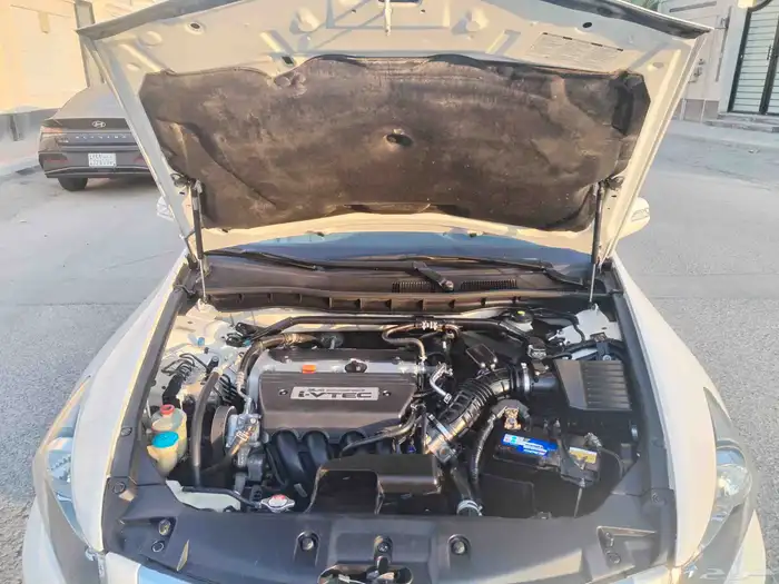 هوندا أكورد 2012 ممشى 242 الف 3