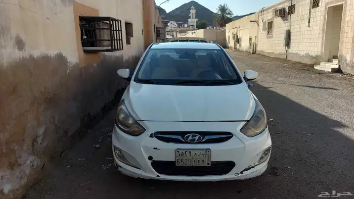 سياره اكسنت 4