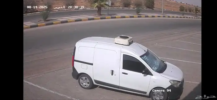 باص ثلاجه رينو دوكر بانزين للبيع ماشي أقل من 200 0