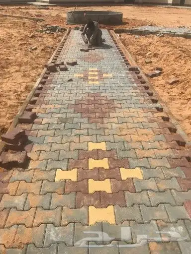 لجميع انواع الرمل والبحص والدفان والبلك ومواد البناء 37