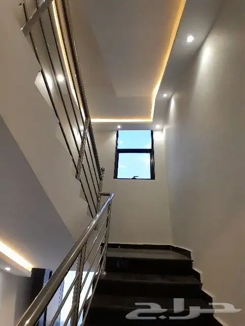 للبيع شقه دور ثاني مصعد راكب جاهز مخطط الراجحي من 550الف 3