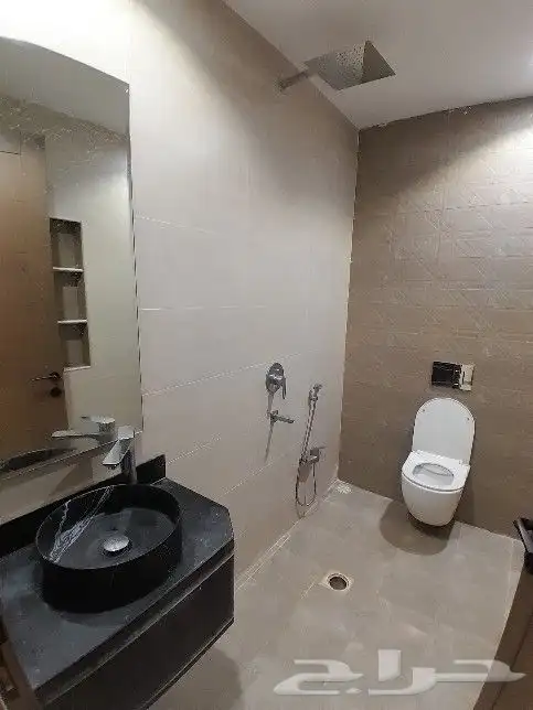 للبيع شقه دور ثاني مصعد راكب جاهز مخطط الراجحي من 550الف 17