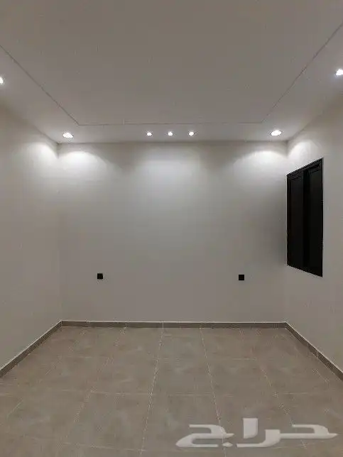 للبيع شقه دور ثاني مصعد راكب جاهز مخطط الراجحي من 550الف 12