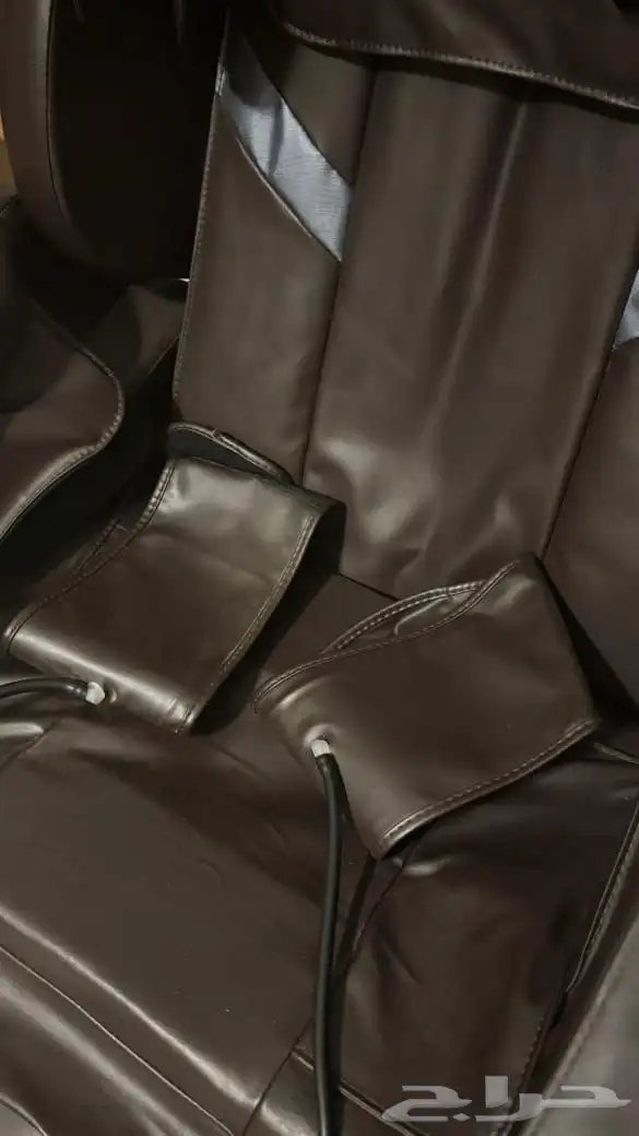 كرسي مساج استخدام ثلاث مرات فقط 1