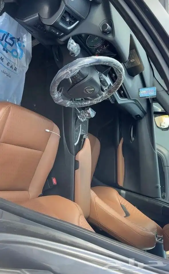 للبيع لكزس UX 5