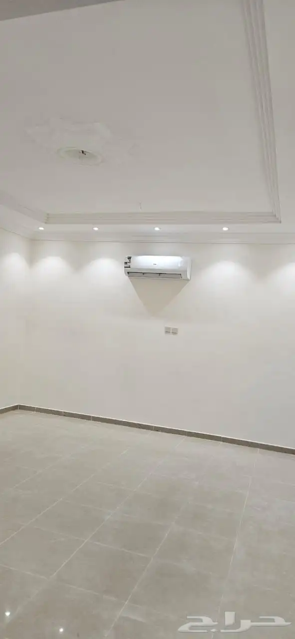 شقق اربع غرف وخمس غرف وثلاث غرف وغرفتين 3