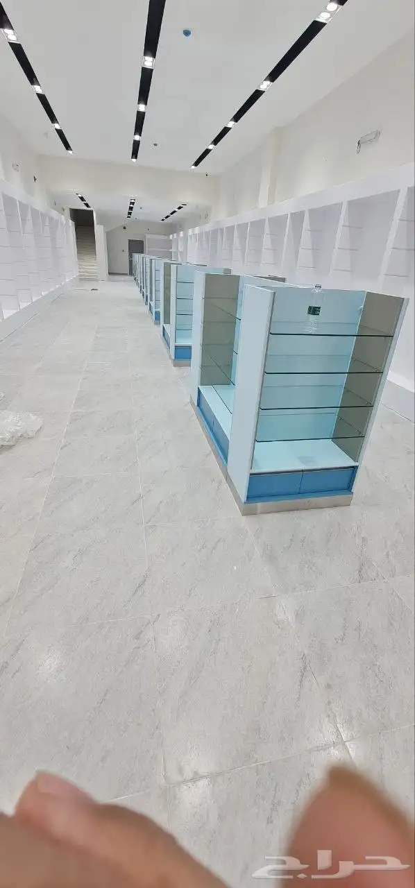 ديكورات المحلات والمشاريع التجاريه 4