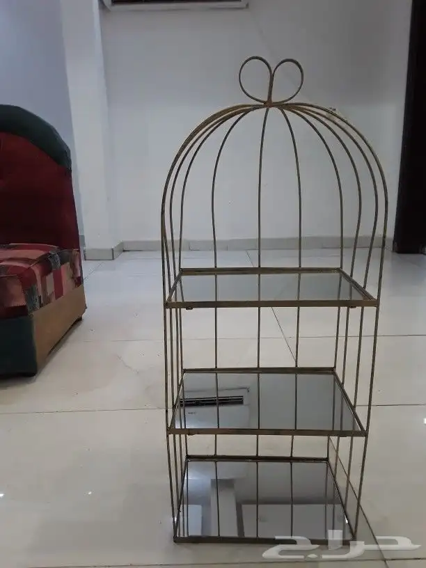 استاند ب 3 أرفف لوضع العطور والأشياء بشكل مميز جدا 0