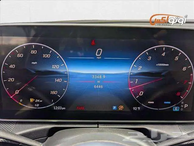 2025 مرسيدس C 300 8