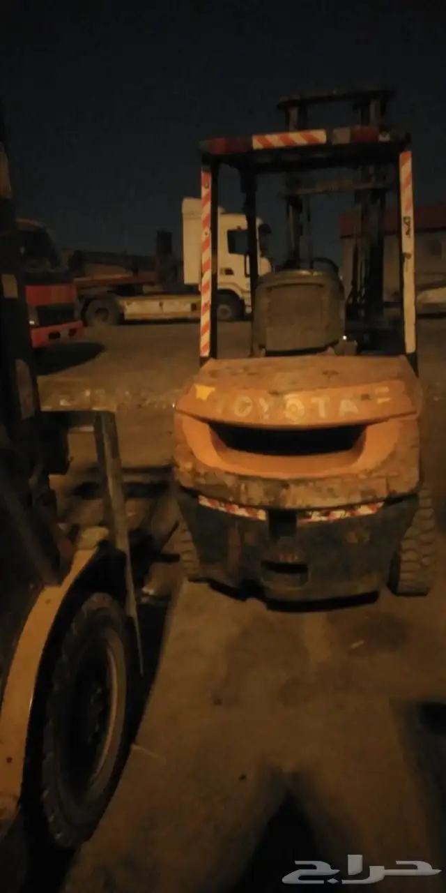 رافعات شوكية فوركلفت رافعه للايجار اليومي والشهري مشوار 2