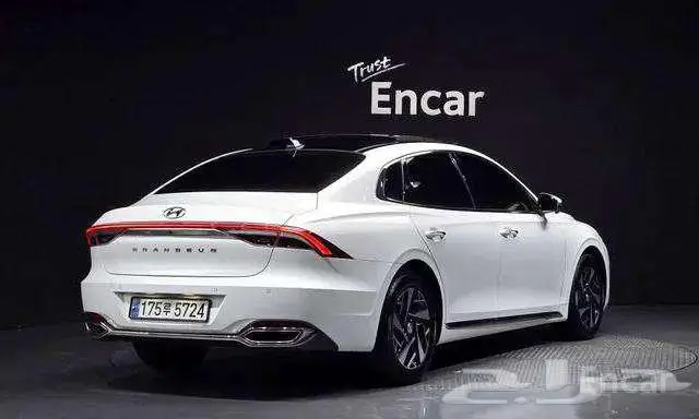 هيونداى ازيرا هايبريد 2023 1