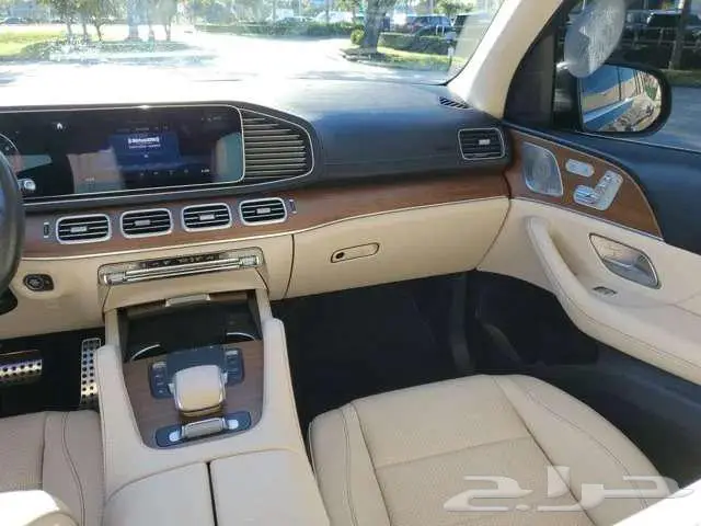 مرسيدس بنز GLS 450 2024 نظيفه بسعر مميز 7