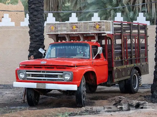 فورد لوري بأسم الملك فيصل 6