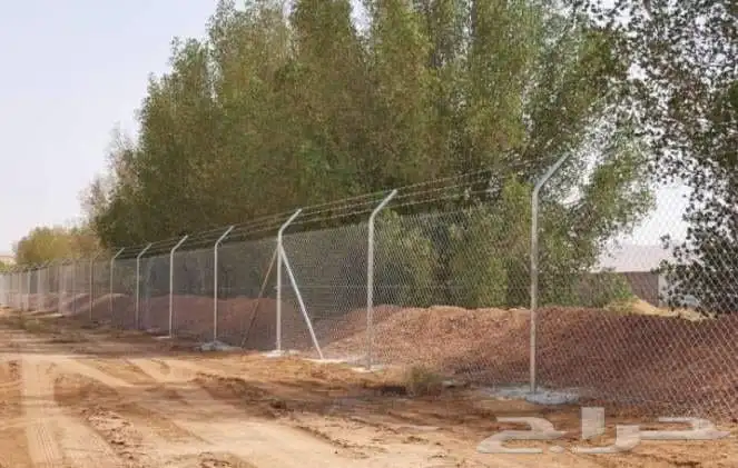 نقوم بتركيب وتوريد جميع انواع الشبوك 1