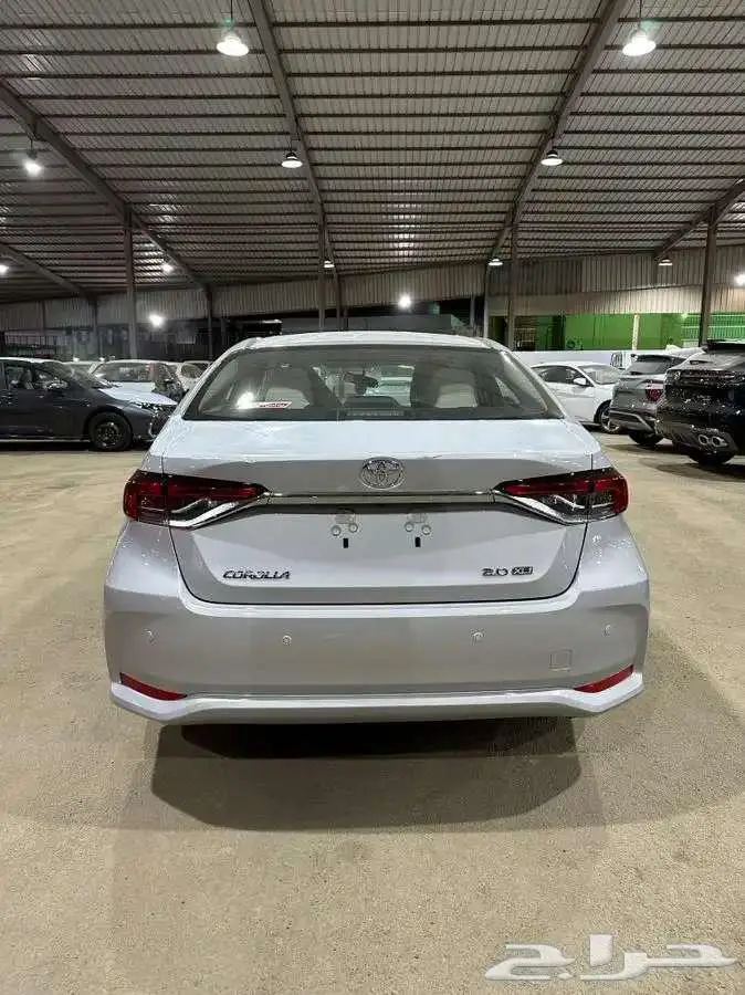 تويوتا كورولا استاندر ماكينة2.0 موديل 2025 4