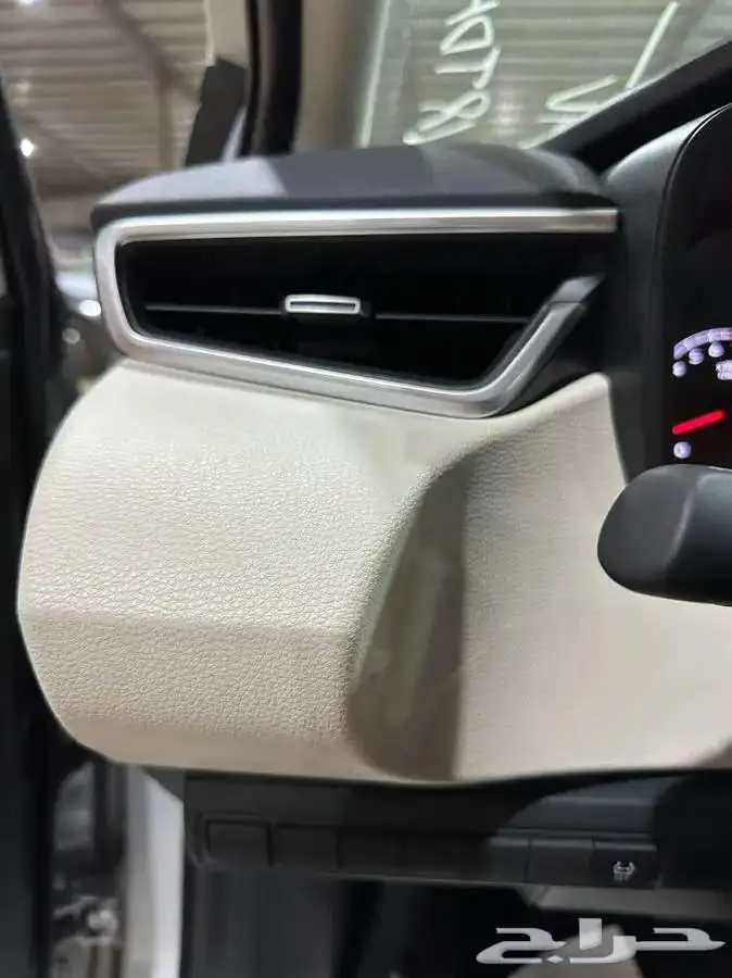 تويوتا كورولا استاندر ماكينة2.0 موديل 2025 15