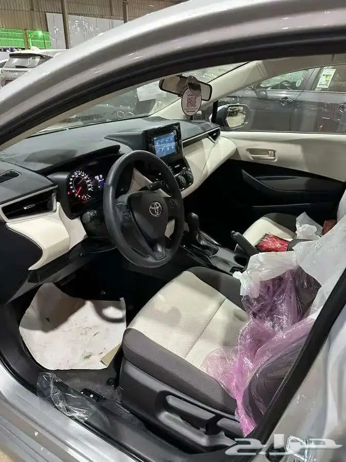 تويوتا كورولا استاندر ماكينة2.0 موديل 2025 8