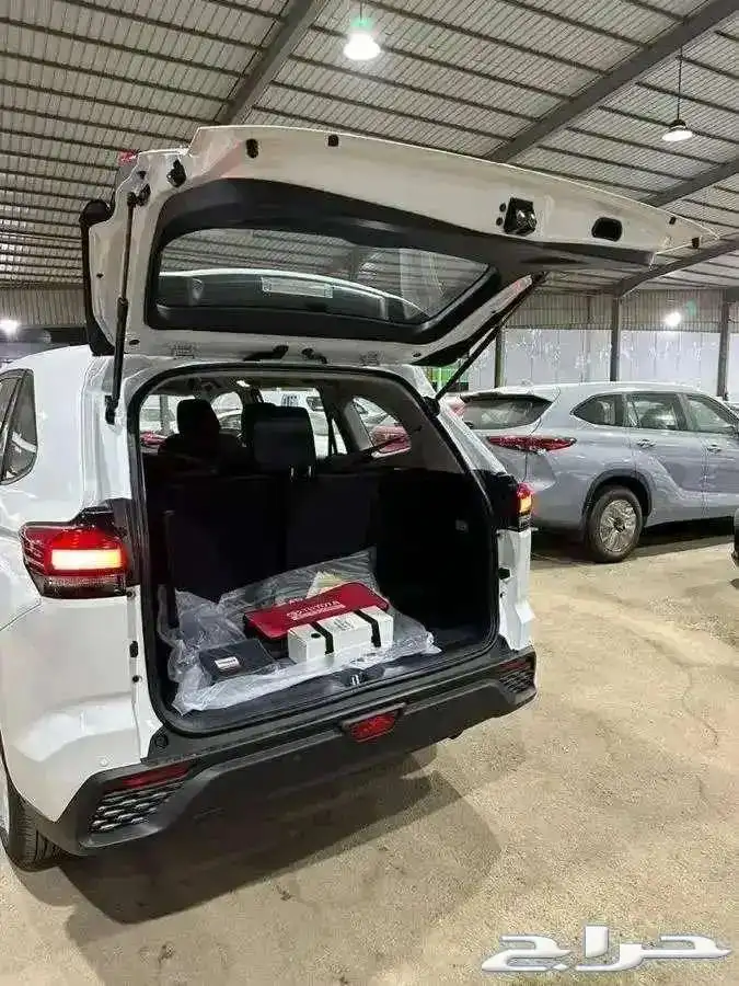 تويوتا انوفا بنزين GL 2026 سعودي 12