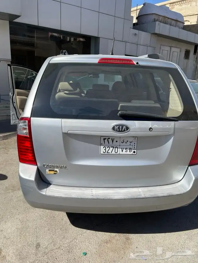 كيا كرنفال للبيع 2011 1
