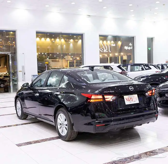 نيسان التيما _ 2025 _( استاندر _ 2500 CC )_ اسود 5