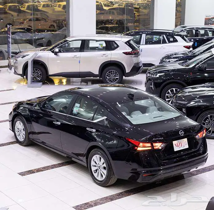 نيسان التيما _ 2025 _( استاندر _ 2500 CC )_ اسود 3