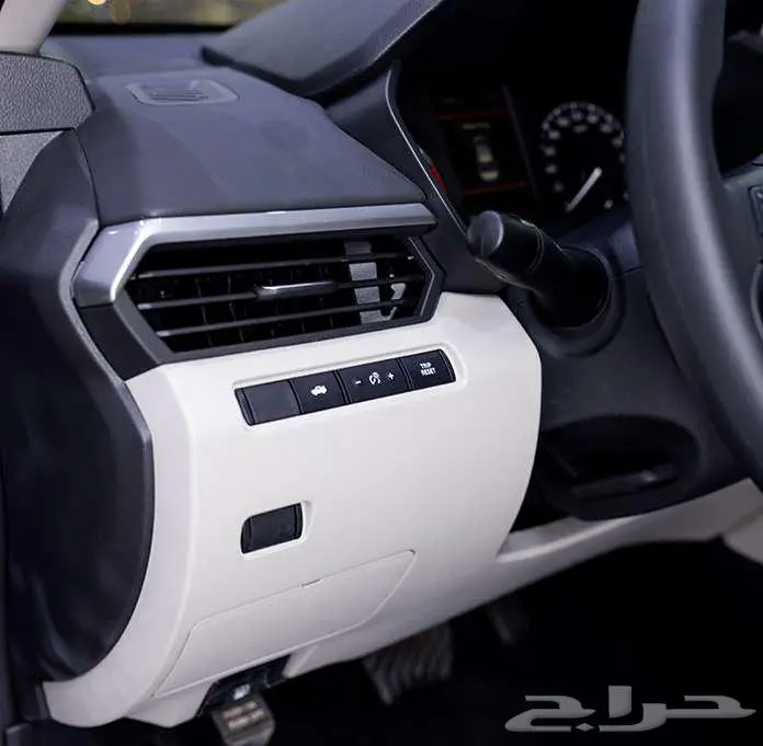 نيسان التيما _ 2025 _( استاندر _ 2500 CC )_ اسود 9