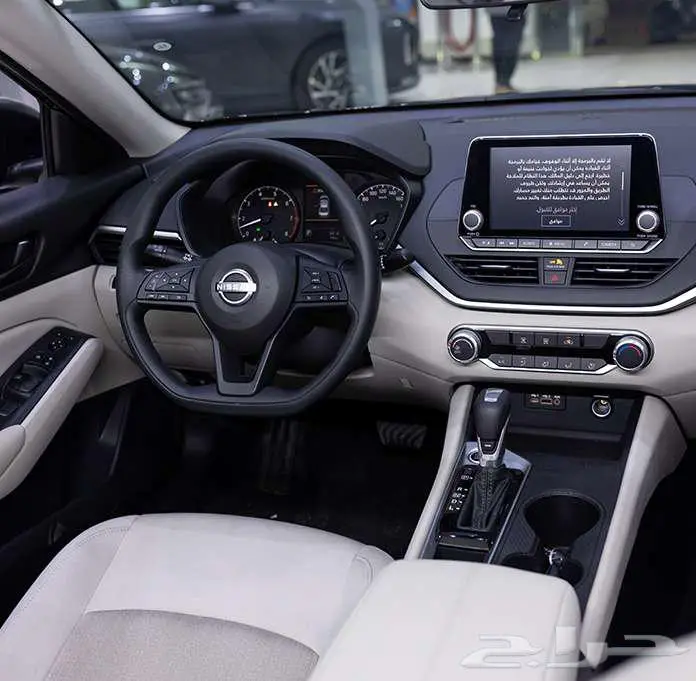 نيسان التيما _ 2025 _( استاندر _ 2500 CC )_ اسود 12