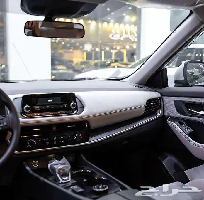 نيسان_اكس تريل_دبل2025 6