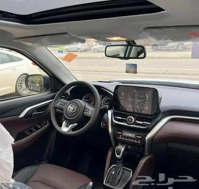 تويوتا اوربان كروزر فل كامل 1