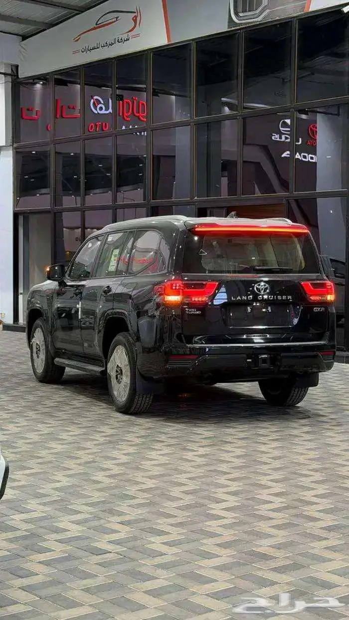 تويوتا لاندكروزر GXR L4 فل كامل بريمي 2025 4