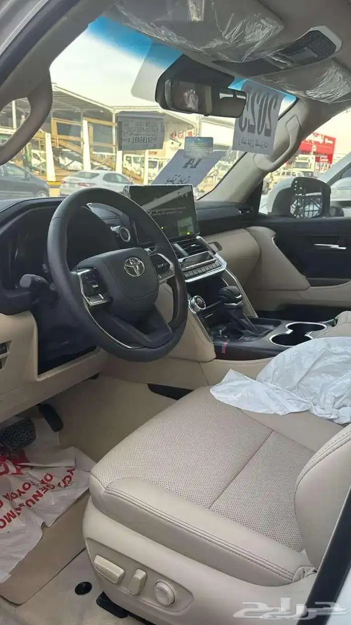 تويوتا جيكسار رقم 4 موديل 2025 ابيض ( اقساط بنوك ) 9