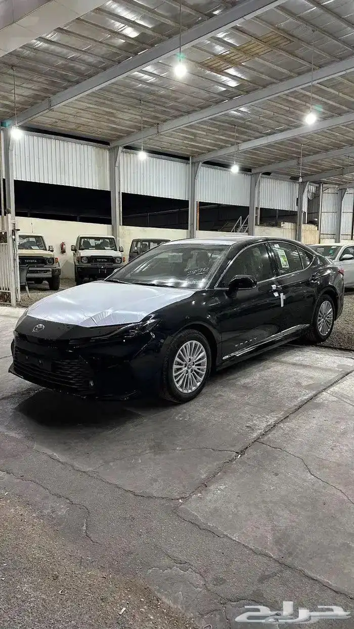 للبيع كامري 2025 LE سعودي جديد اسود 0