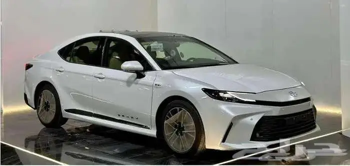 تويوتا كامرى le هايبرد موديل 2025 1