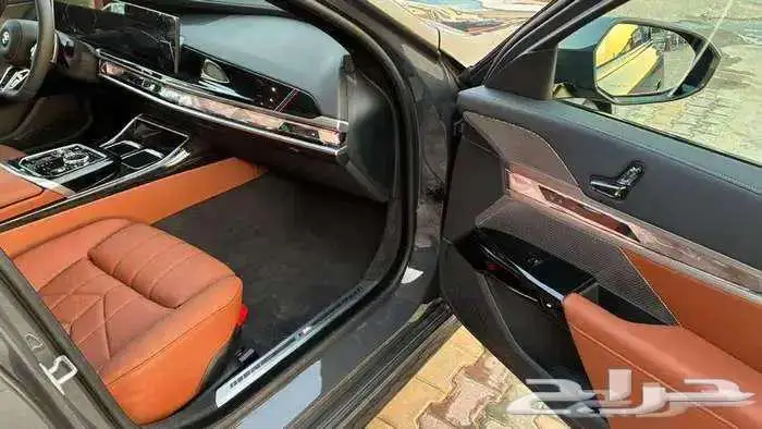 بي أم دبليو 735i موديل 2026 فل كامل أند فجول جديد M Kit 13