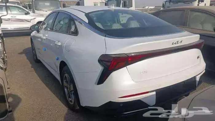 كيا k5 ستاندر 2025 كاش وتاجير منتهي بالتمليك 1