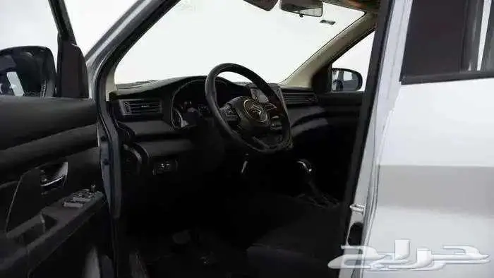 سوزوكي ارتيجا 2025 كاش وتقسيط 5