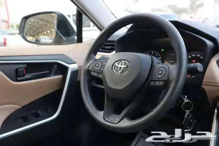 تويوتا راف فور ستاندر بدون دبل 2025 8