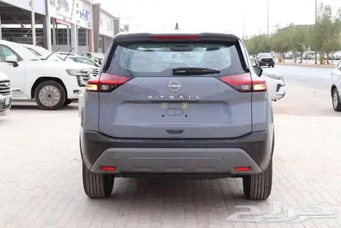 عرض خاص جدا نيسان اكستريل 5 راكب 2025 افضل سعر تسليم فوري 5