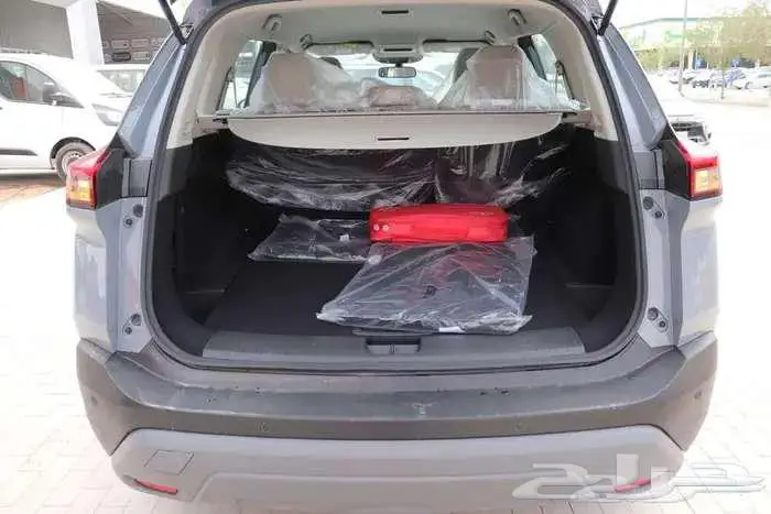 عرض خاص جدا نيسان اكستريل 5 راكب 2025 افضل سعر تسليم فوري 10