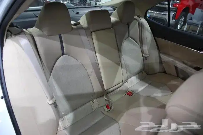 تويوتا كامري GLE فل كامل فتحة سقف هايبرد موديل 2024 12