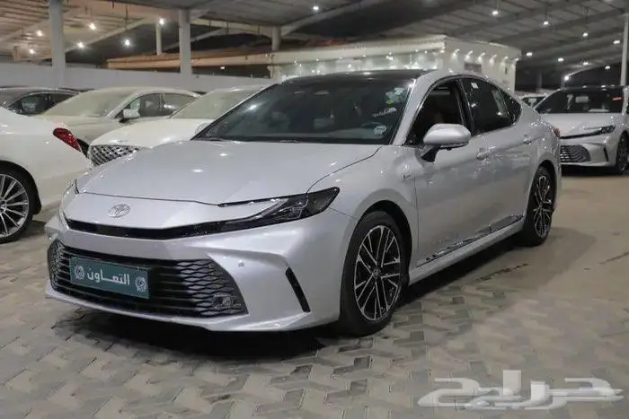 تويوتا كامري فل كامل لومير بانوراما جلد هايبرد موديل 2025 2