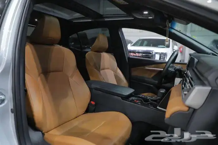 تويوتا كامري فل كامل لومير بانوراما جلد هايبرد موديل 2025 13