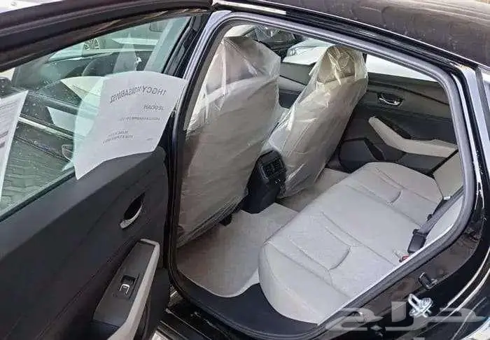 هوندا اكورد LX استندر 2025 سعودي جميع الألوان 4
