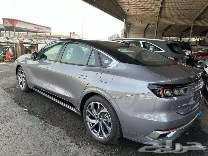 فورد تورس تيتانيوم موديل 2026 اقساط او كاش 6