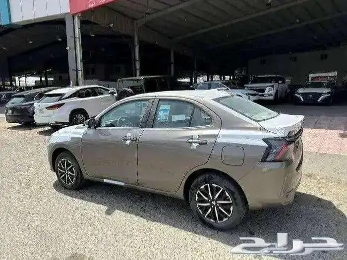 سزوكي ديزاير2025الشكل الحديد فل كامل متوفر 8