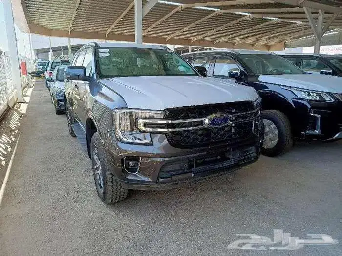 فورد ايفرست XLS _ ليميتد 2025 عازل حراري مجانا 2